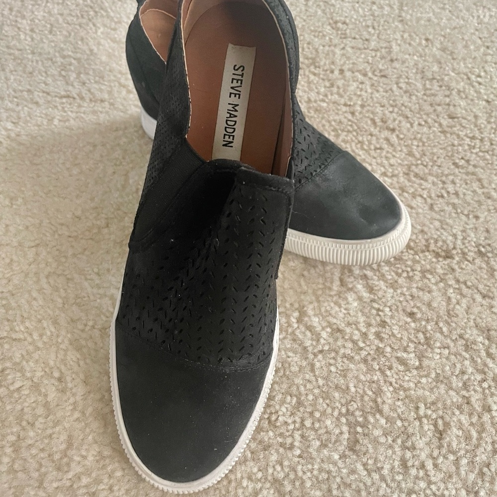 Steve Madden Slip On Sneaker 8.5